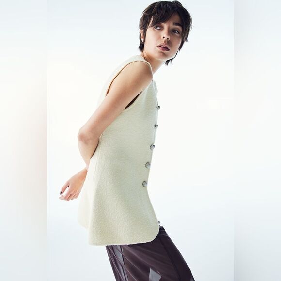 H&M Wool-Blend Knit Vest Cream - Picture 4 of 9